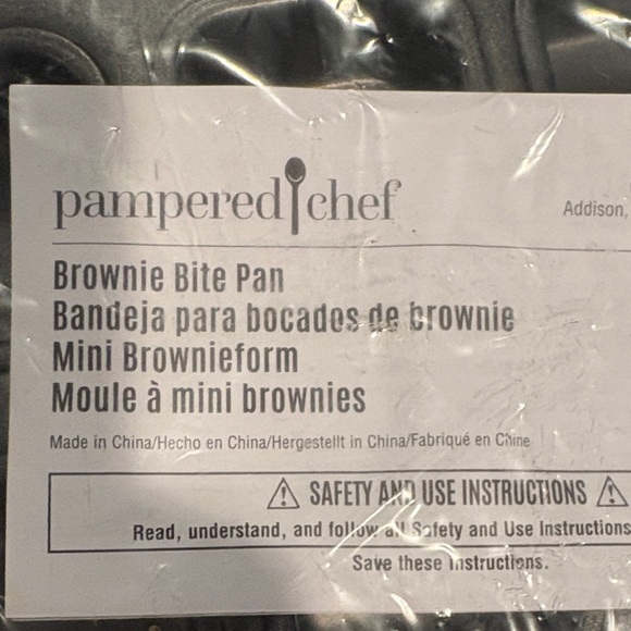 Pampered Chef Black Brownie Bite Pan - Picture 2 of 2